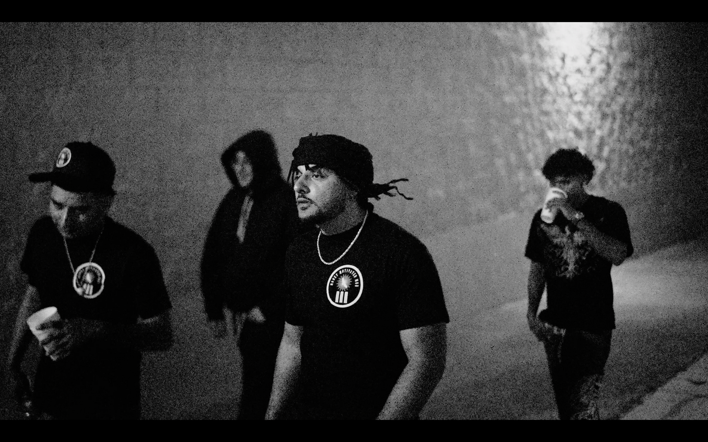 MMM BLACK TEE - CLASSIC